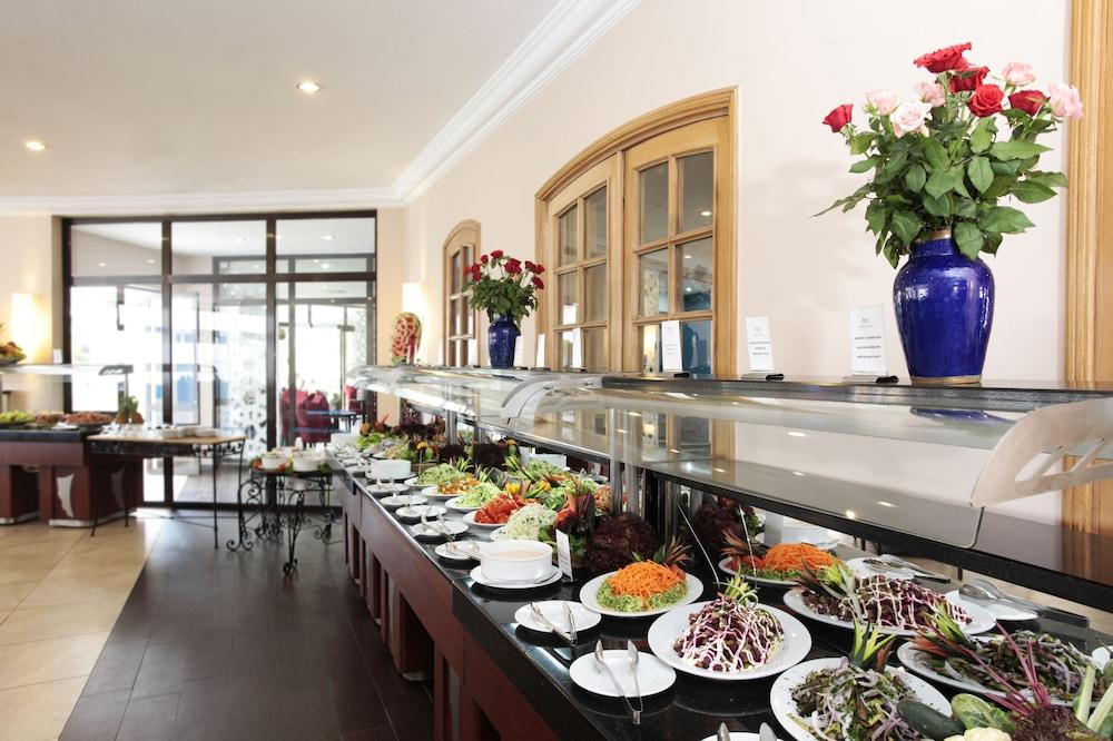Tui Suneo Kenzi Europa Αγκαντίρ Εξωτερικό φωτογραφία A buffet at a hotel
