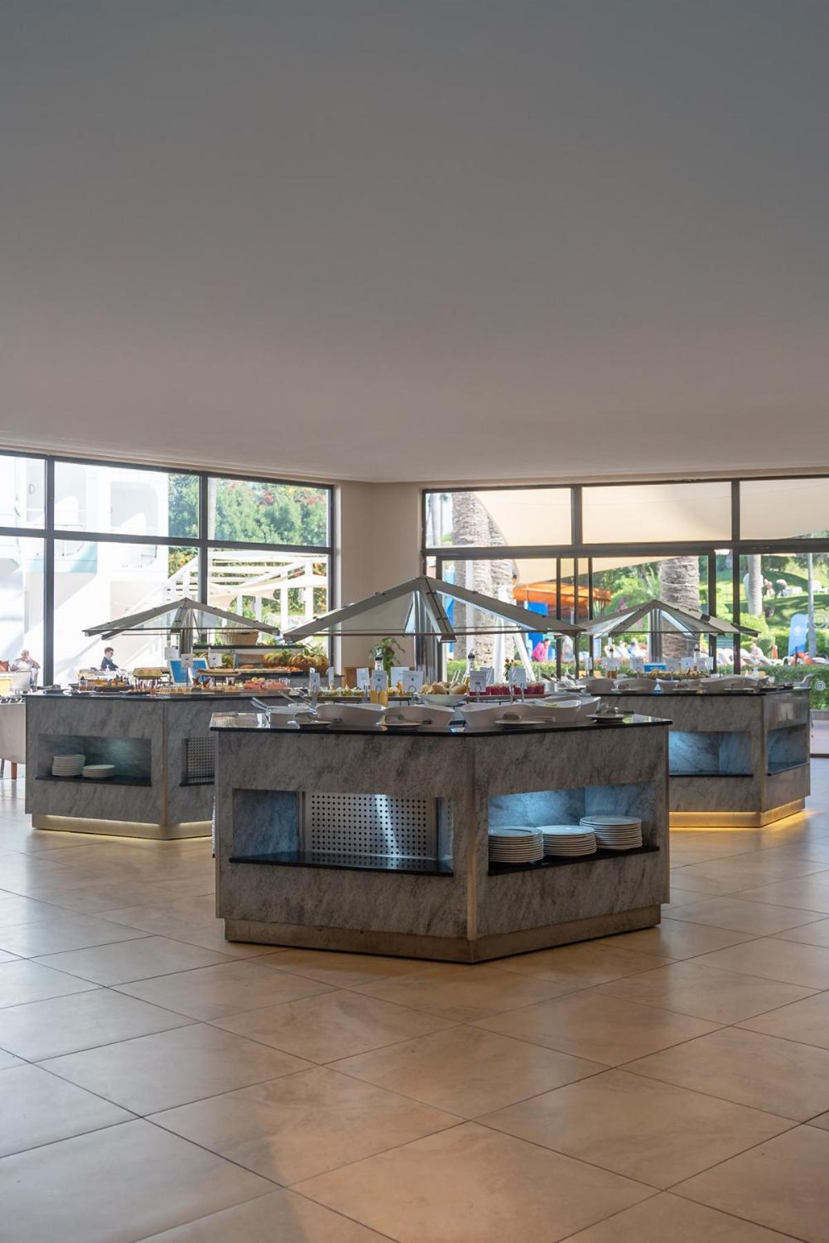 Tui Suneo Kenzi Europa Αγκαντίρ Εξωτερικό φωτογραφία A buffet at a hotel